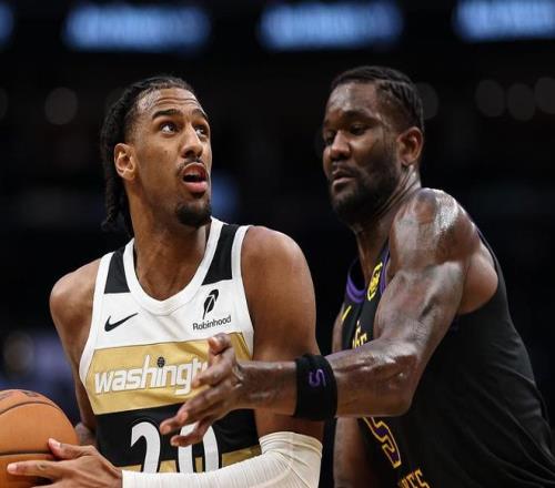 篮球盛宴,独行侠对决,马刺,欧宝体育,欧宝体育官方网站,OUBAO,SPORTS